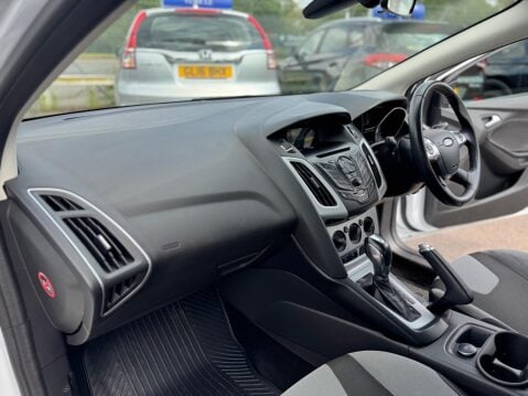 Ford Focus 1.6 Zetec S Powershift Euro 5 5dr 15