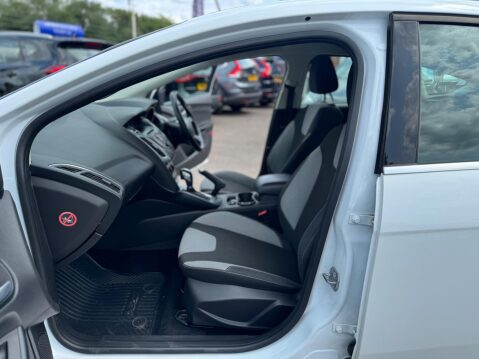 Ford Focus 1.6 Zetec S Powershift Euro 5 5dr 16