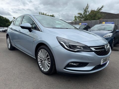 Vauxhall Astra 1.4i Turbo Elite Nav Euro 6 5dr 4
