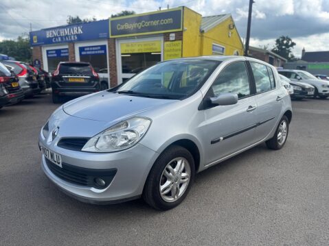 Renault Clio 1.4 16v Privilege 5dr 1