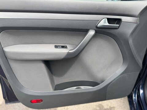 Volkswagen Touran 2.0 TDI SE Euro 5 5dr 27