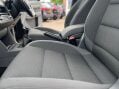 Volkswagen Touran 2.0 TDI SE Euro 5 5dr 23