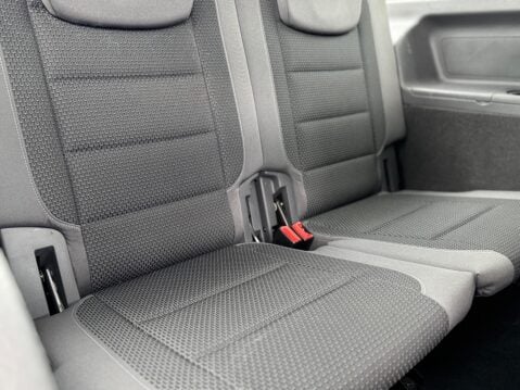 Volkswagen Touran 2.0 TDI SE Euro 5 5dr 20
