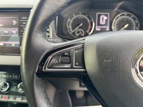 Skoda Karoq 1.0 TSI SE Euro 6 (s/s) 5dr 40