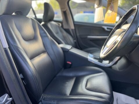 Volvo V60 2.4 D4 Lux Nav Auto AWD Euro 6 (s/s) 5dr 19