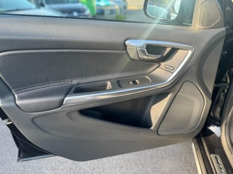 Volvo V60 2.4 D4 Lux Nav Auto AWD Euro 6 (s/s) 5dr 29