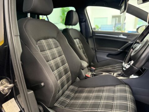 Volkswagen Golf 2.0 TDI GTD DSG Euro 6 (s/s) 5dr 15