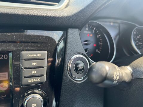 Nissan Qashqai 1.3 DIG-T N-Connecta Euro 6 (s/s) 5dr 38