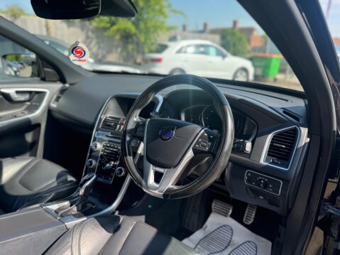 Volvo XC60 2.4 D5 R-Design Lux Nav Auto AWD Euro 6 (s/s) 5dr 11