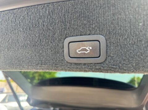 Volvo XC60 2.4 D5 R-Design Lux Nav Auto AWD Euro 6 (s/s) 5dr 22