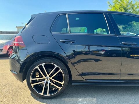 Volkswagen Golf 2.0 TDI BlueMotion Tech GTD Euro 6 (s/s) 5dr 7