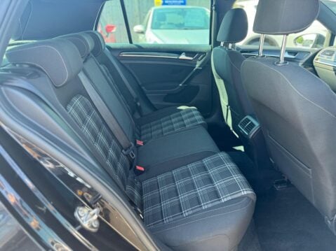 Volkswagen Golf 2.0 TDI BlueMotion Tech GTD Euro 6 (s/s) 5dr 34