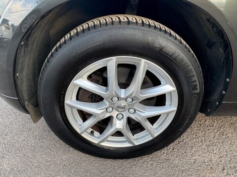 Volvo XC60 2.0 D4 Momentum Auto AWD Euro 6 (s/s) 5dr 42