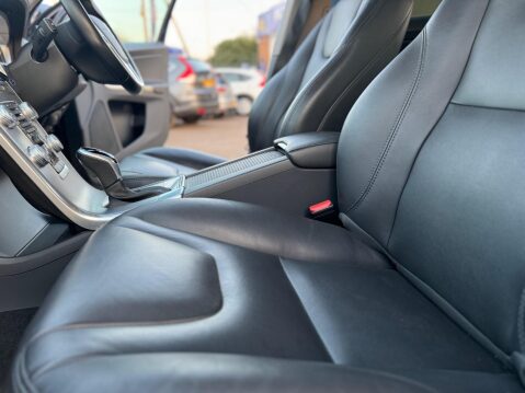 Volvo XC60 2.4 D5 SE Lux Nav Auto AWD Euro 6 (s/s) 5dr 34