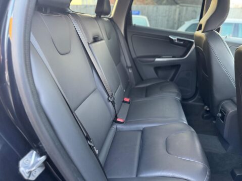 Volvo XC60 2.4 D5 SE Lux Nav Auto AWD Euro 6 (s/s) 5dr 27