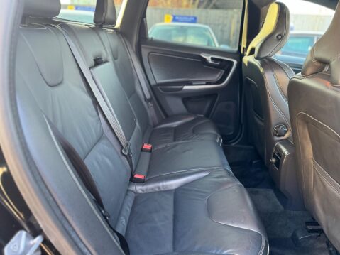 Volvo XC60 2.4 D5 R-Design Lux Nav Geartronic AWD Euro 5 5dr 19