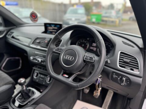 Audi Q3 1.4 TFSI CoD Black Edition Euro 6 (s/s) 5dr 25