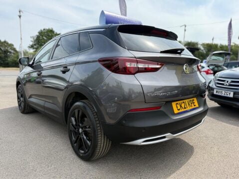 Vauxhall Grandland X 1.2 Turbo SRi Nav Euro 6 (s/s) 5dr 10