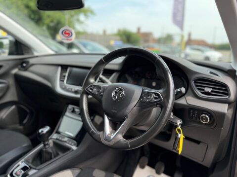 Vauxhall Grandland X 1.2 Turbo SRi Nav Euro 6 (s/s) 5dr 13