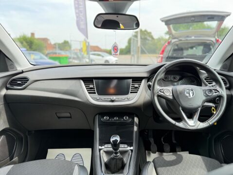 Vauxhall Grandland X 1.2 Turbo SRi Nav Euro 6 (s/s) 5dr 22