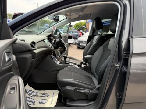 Vauxhall Grandland X 1.2 Turbo SRi Nav Euro 6 (s/s) 5dr 18