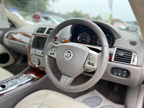 Jaguar XK 5.0 V8 Portfolio Auto Euro 5 2dr 17