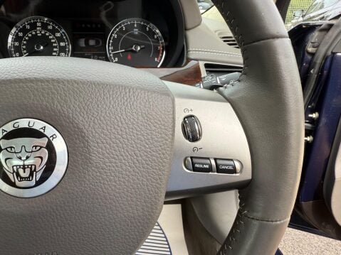Jaguar XK 5.0 V8 Portfolio Auto Euro 5 2dr 44