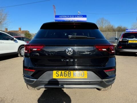 Volkswagen T-Roc 1.6 TDI SEL Euro 6 (s/s) 5dr 11