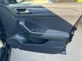 Volkswagen T-Roc 1.6 TDI SEL Euro 6 (s/s) 5dr 19