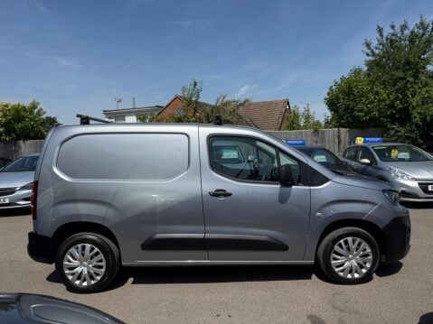Peugeot Partner 1.5 BlueHDi 1000 Professional Standard Panel Van SWB Euro 6 5dr 4