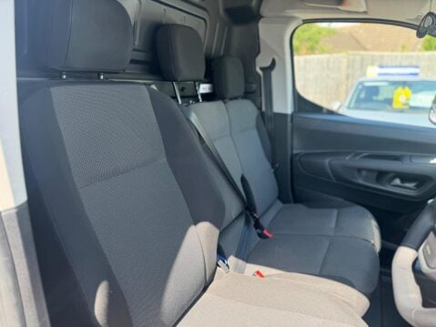 Peugeot Partner 1.5 BlueHDi 1000 Professional Standard Panel Van SWB Euro 6 5dr 15