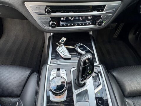 BMW 7 Series 3.0 740d M Sport Auto xDrive Euro 6 (s/s) 4dr 44