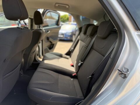 Ford Focus 1.6 Titanium Euro 5 5dr 18