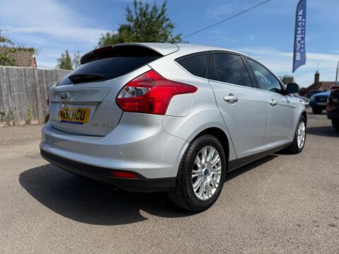 Ford Focus 1.6 Titanium Euro 5 5dr 5