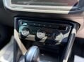Volkswagen Tiguan 2.0 TDI SE Navigation DSG 4Motion Euro 6 (s/s) 5dr 44