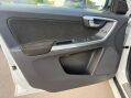 Volvo XC60 2.0 D4 R-Design Nav Auto Euro 6 (s/s) 5dr 23