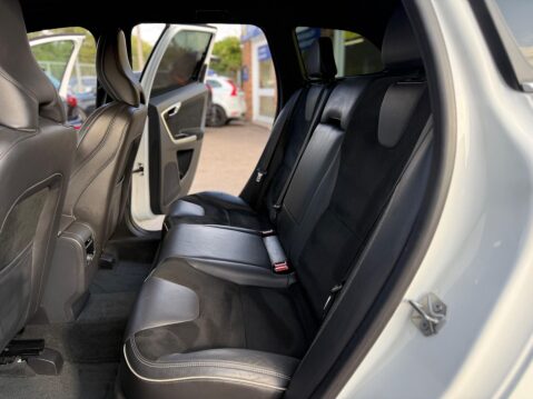 Volvo XC60 2.0 D4 R-Design Nav Auto Euro 6 (s/s) 5dr 25