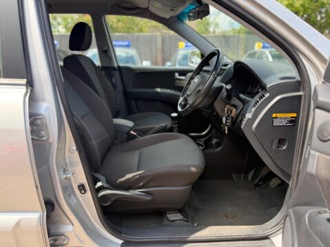 Kia Sportage 2.0 CRDi XE 4WD 5dr 11