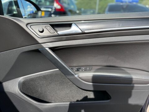 Volkswagen Golf 2.0 TSI BlueMotion Tech R 4Motion Euro 6 (s/s) 5dr 20