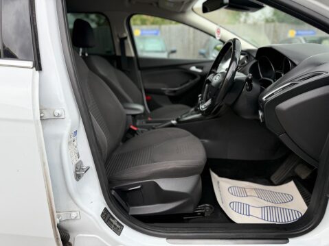 Ford Focus 1.6 Titanium Powershift Euro 6 5dr 17
