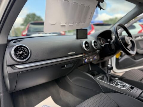 Audi A3 1.0 TFSI Sport Euro 6 (s/s) 3dr 17