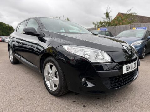 Renault Megane 1.6 16V Dynamique TomTom Euro 5 5dr 3