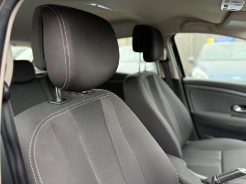 Renault Megane 1.6 16V Dynamique TomTom Euro 5 5dr 10