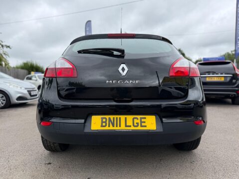 Renault Megane 1.6 16V Dynamique TomTom Euro 5 5dr 6
