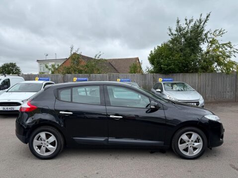 Renault Megane 1.6 16V Dynamique TomTom Euro 5 5dr 4