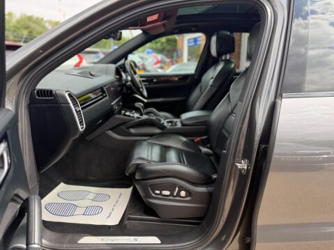 Porsche Cayenne 2.9T V6 S TiptronicS 4WD Euro 6 (s/s) 5dr 21