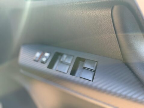 Toyota Rav4 2.2 D-4D Invincible 4WD Euro 5 5dr 21