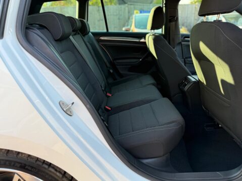 Volkswagen Golf 2.0 TSI R DSG 4Motion Euro 6 (s/s) 5dr 22