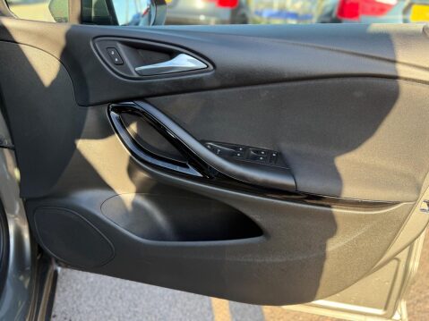 Vauxhall Astra 1.4i Turbo SRi Nav Euro 6 5dr 15