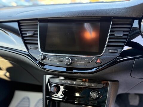 Vauxhall Astra 1.4i Turbo SRi Nav Euro 6 5dr 33